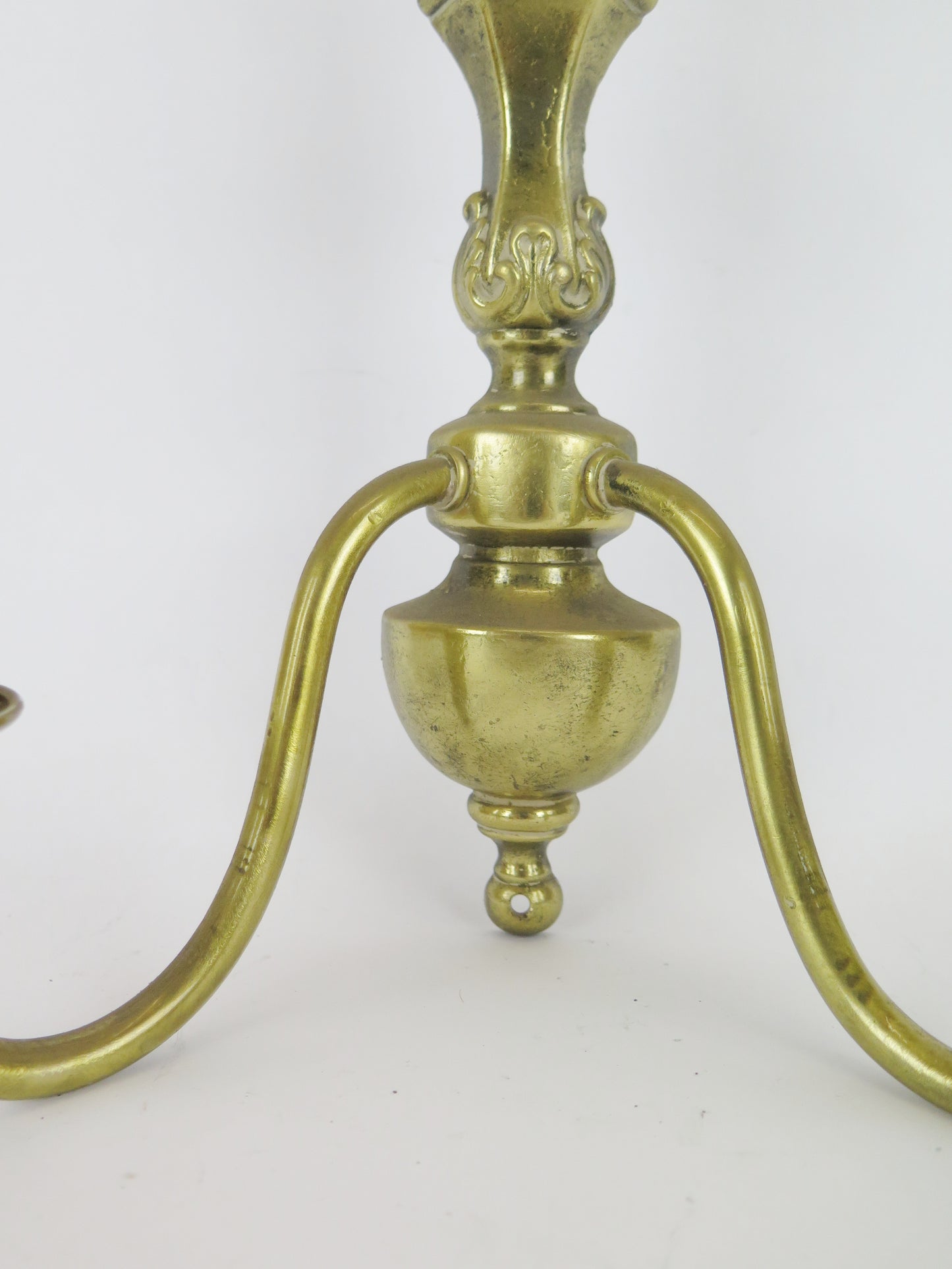 WALL LIGHT IN GOLDEN BRONZE WITH TWO FLAMES OLD HANDMADE WALL LIGHT CH7