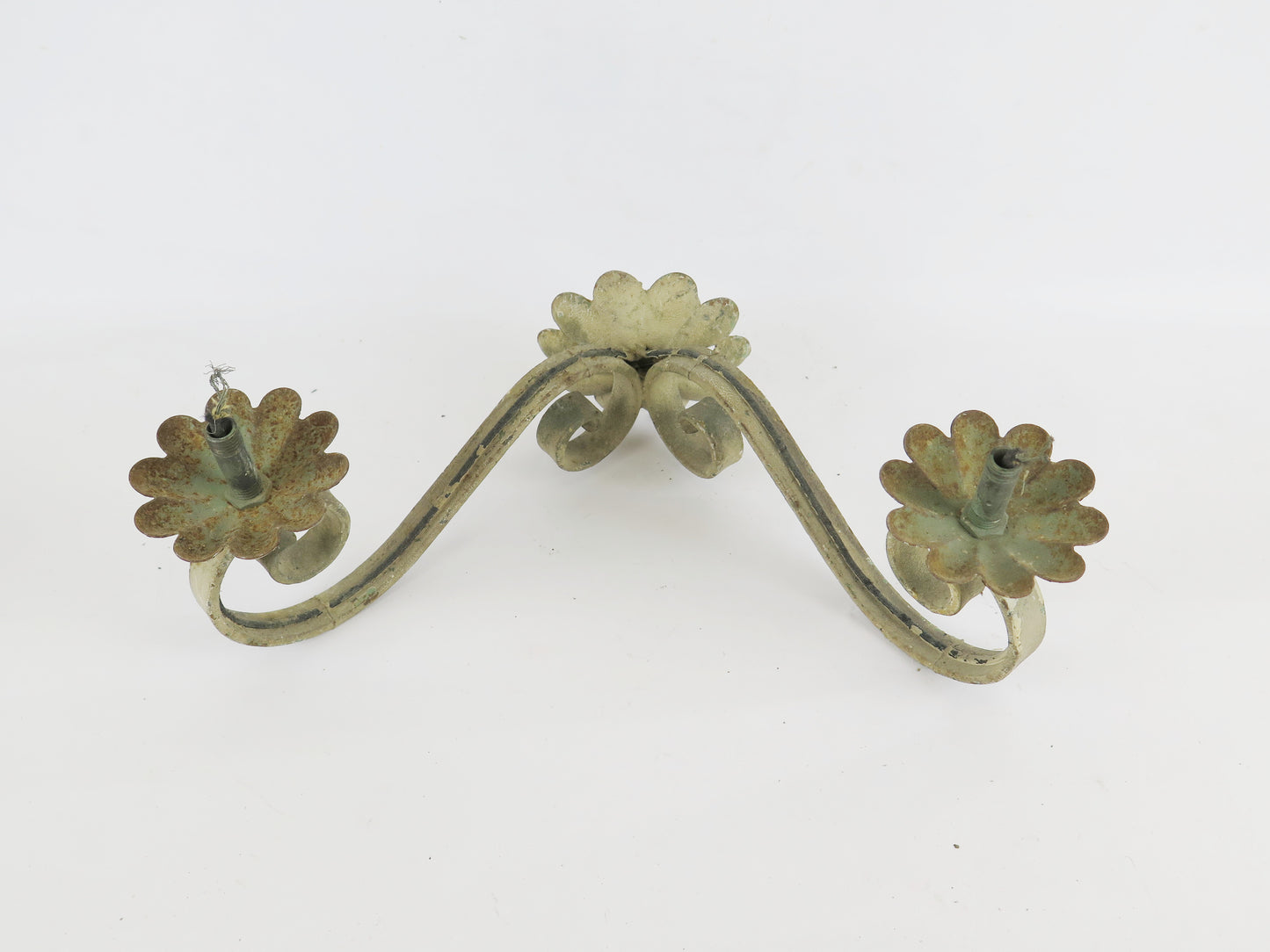 3 WROUGHT IRON APPLIQUES WITH TWO FLAMES WITH WAVY ARMS WALL LIGHT X15