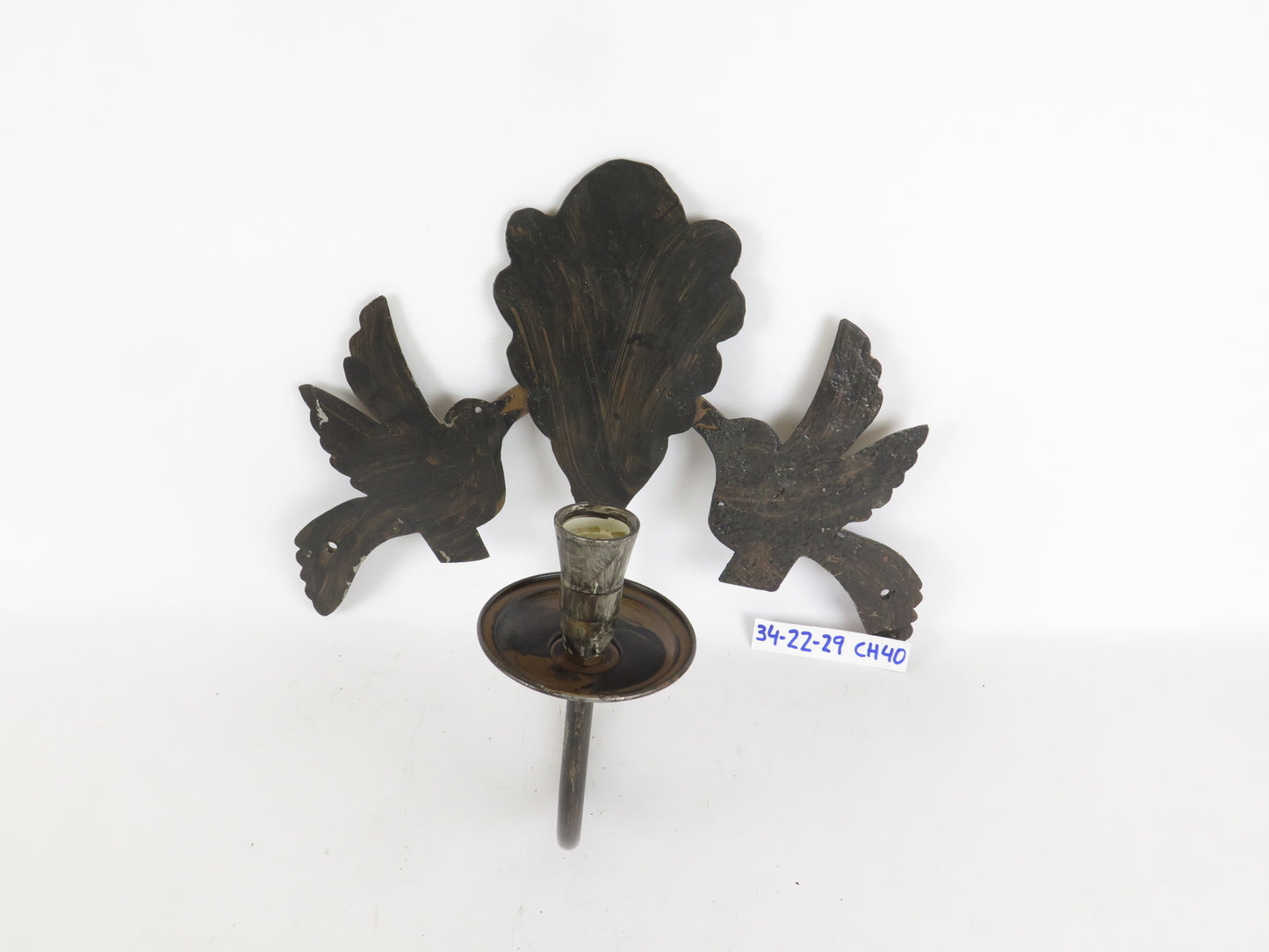 HAND FORGED WROUGHT IRON WALL LIGHT WITH LUCE BIRD MEDALLION CH40