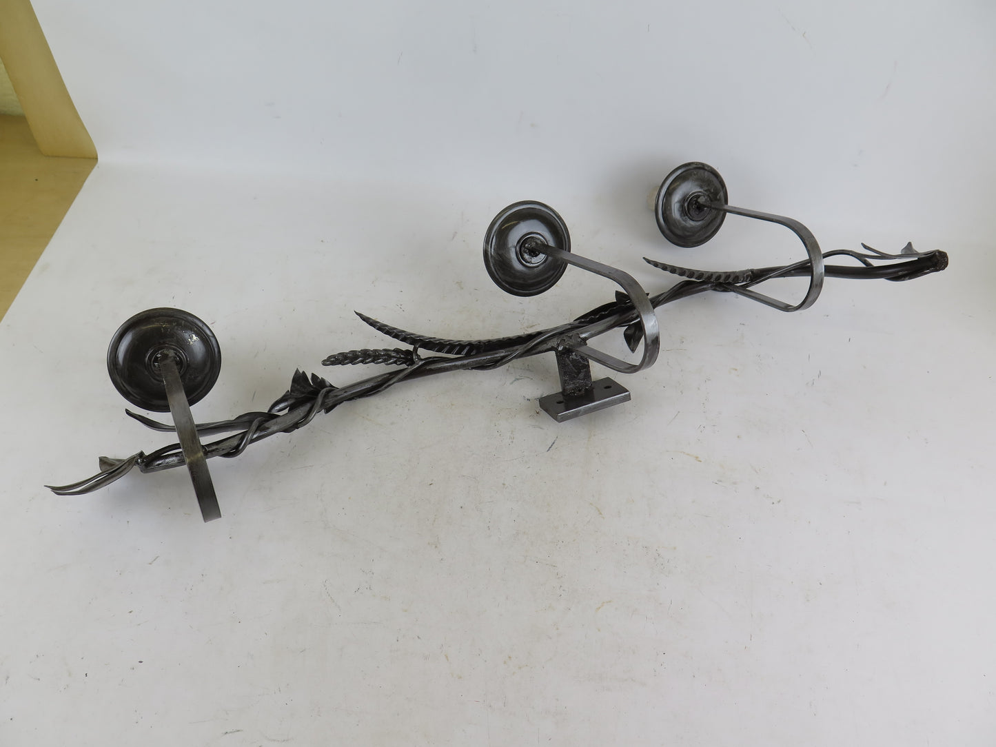 PAIR OF VINTAGE HANDMADE WROUGHT IRON WALL LIGHTS CH38