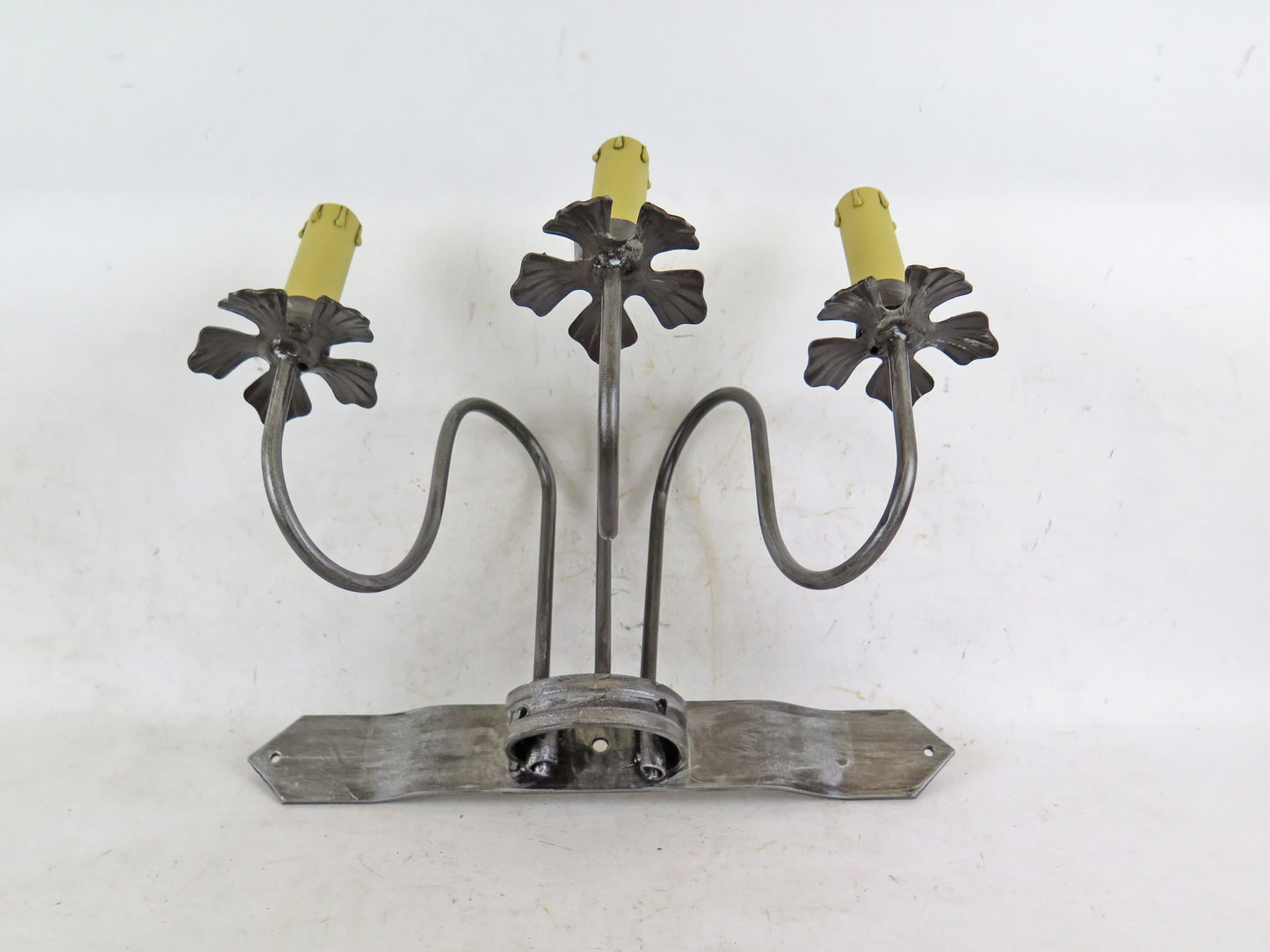 WALL LIGHT TWO FLAMES WROUGHT IRON VINTAGE HANDMADE WALL LIGHT CH20