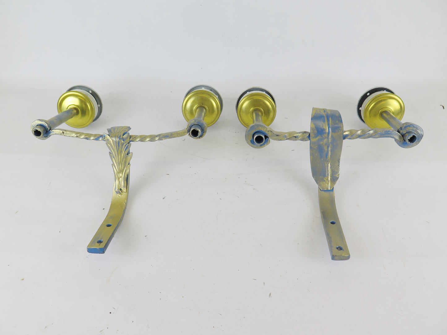 PAIR OF APPLIQUES IN ARTISTIC WROUGHT IRON HAND FORGED WALL LIGHT CH4