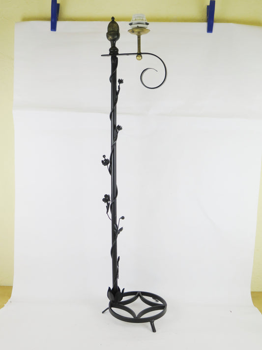 OLD ARTISTIC HAND FORGED WROUGHT IRON FLOOR LAMP CH.S