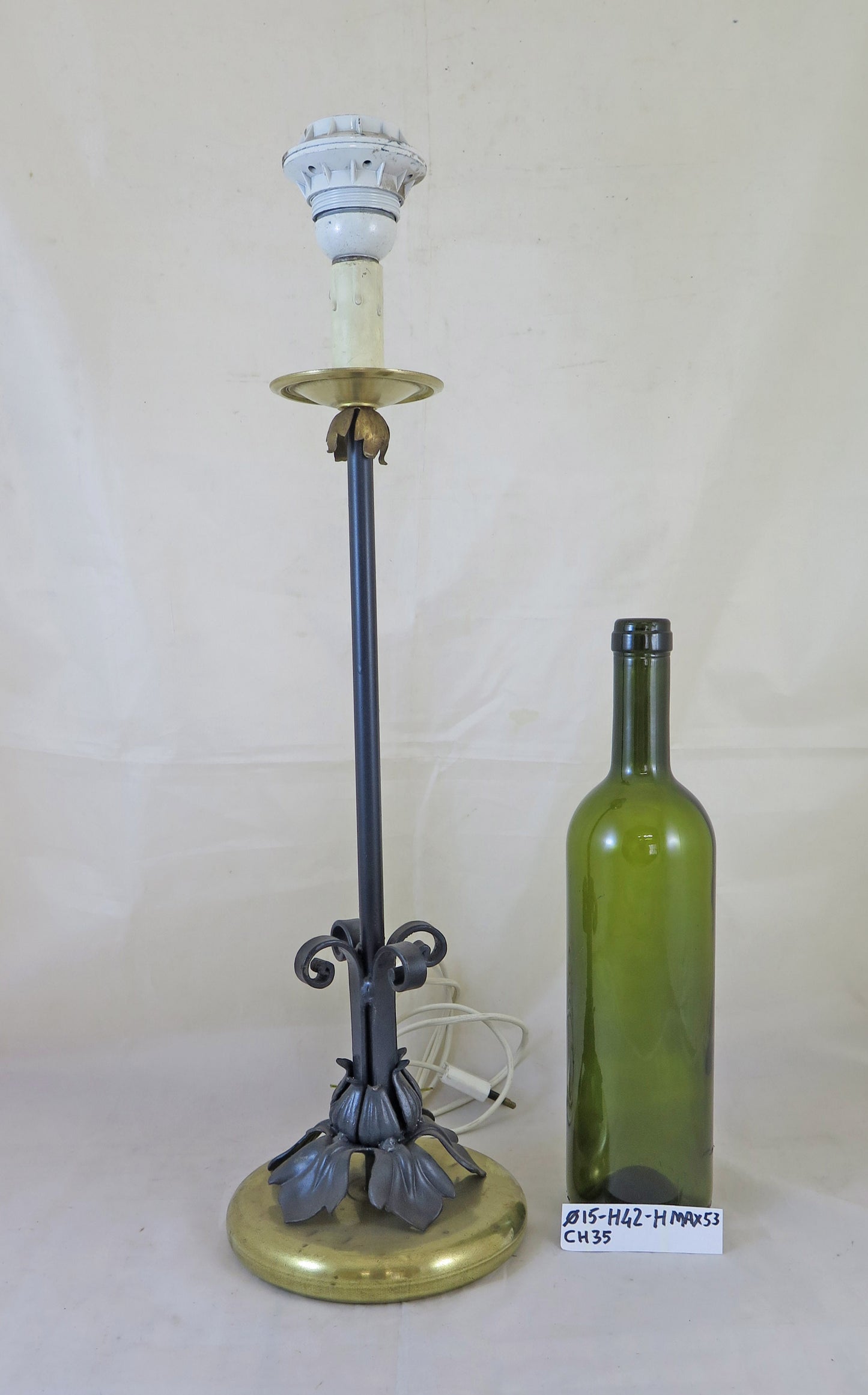 ABAT JOUR VINTAGE DESK OR TABLE LAMP IN FLORAL WROUGHT IRON CH35